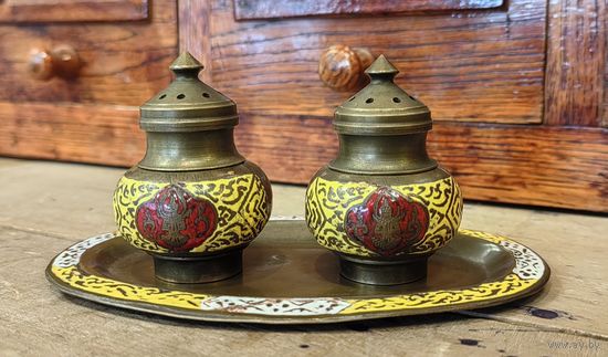 Комплект солонок латунных из Индии