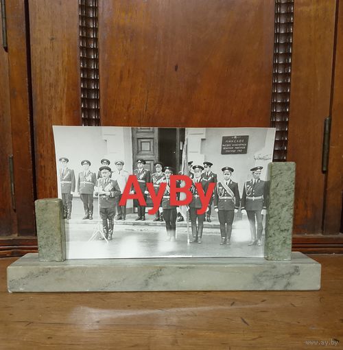 Подставка для фото. Полированный гранит, Европа, начало ХХ века.