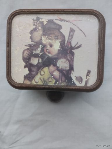 Шкатулка музыкальная Старая Европа.