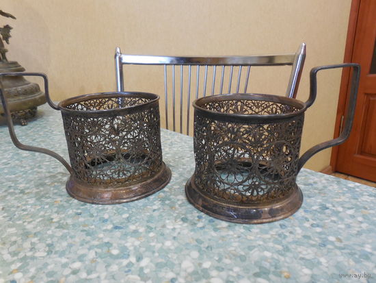 Два подстаканника. Скань.