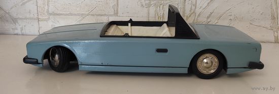 Большая жестяная машинка