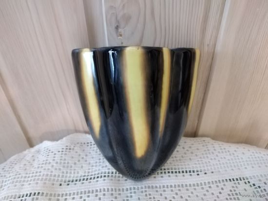 Кашпо,ваза. 60-70х.СССР. Фарфор.Керамика.