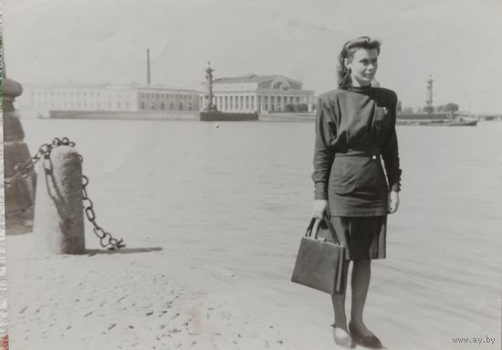 Фото 1949 Девушка-блокадница