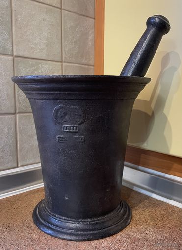 Чугунная Ступка Касли дореволюционная 1888 год