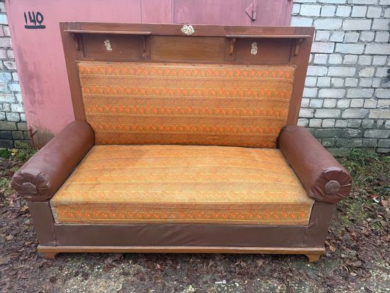 Сталинский диван