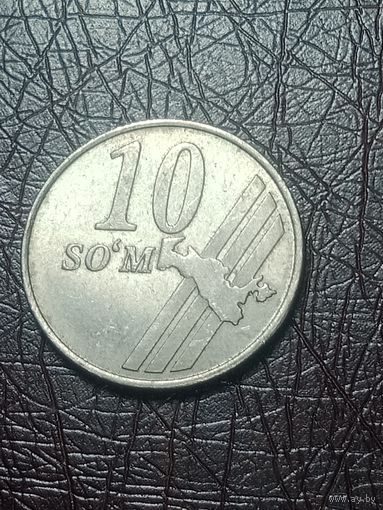 Узбекистан 10 сом 2001 года .