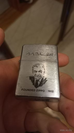 Зажигалка 2003 года Zippo