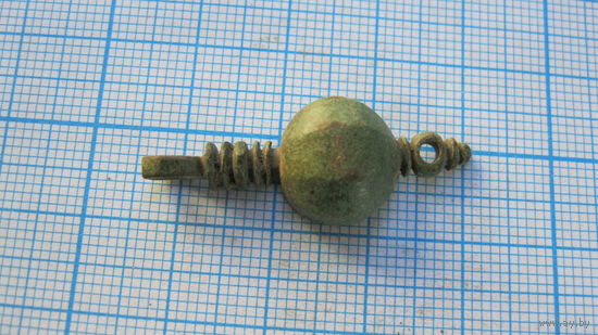 Половинка древней привески. Бронза, литье.