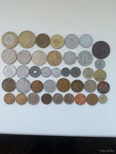 40 монет мира.