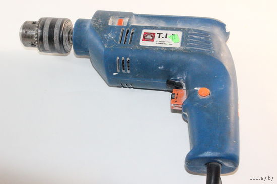 Дрель SCHLAGBOHRMASCHINE SB 680L/R-A 680W