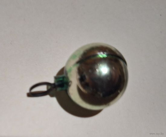 Елочная мини игрушка шар( из первых московских наборов)