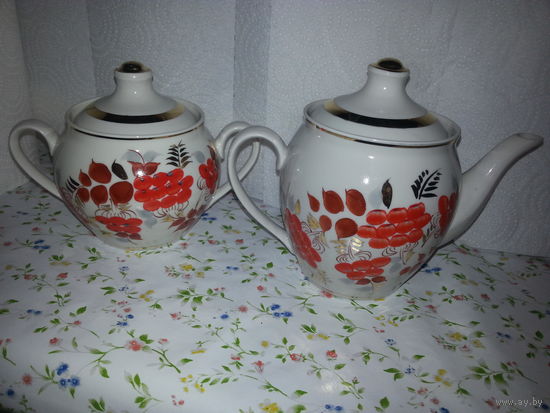 Чайник заварочный и сахарница Рябина Полонский фарфоровый завод СССР