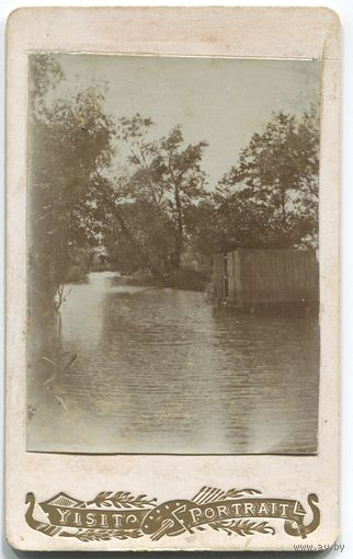 Речка, купальня.