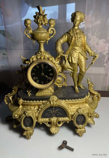 Каминные часы с боем