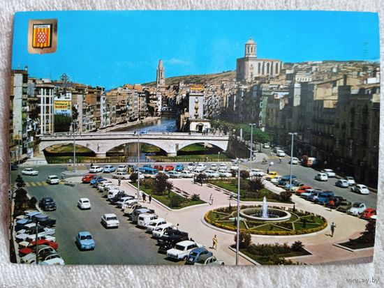 Испания, Герона. Площадь Каталонии