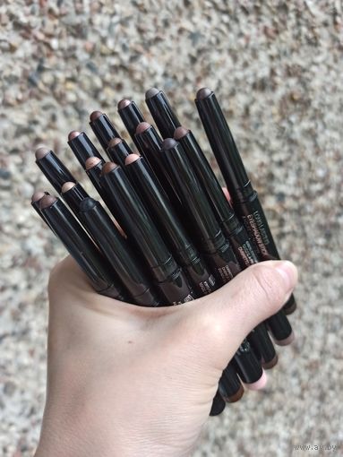 KIKO Long Lasting Eyeshadow Stick