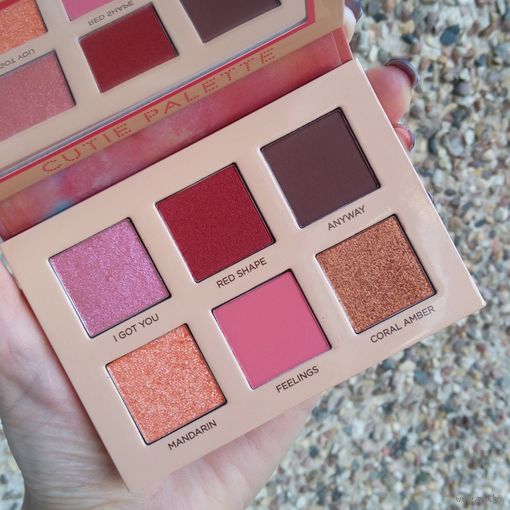 Nabla Coral Cutie Palette