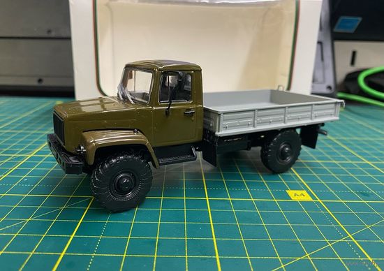 1/43 ГАЗ 3308 4х4 | Автоистория