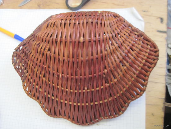 Шкатулка-плетенка из соломки Ракушка.