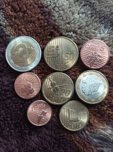 Набор экзотических монет