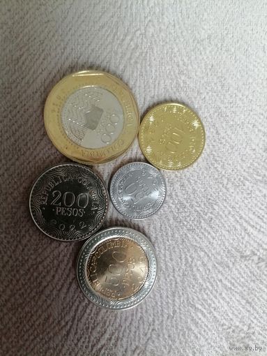 Колумбия 5 монет животные чек. Блеск с рубля