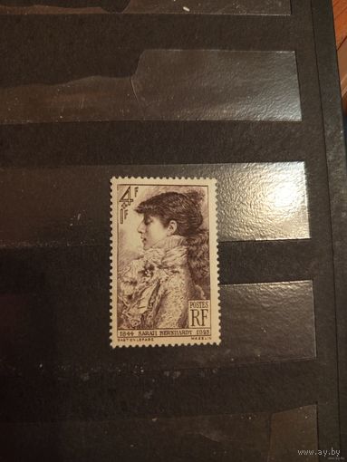 1945 Франция актриса Сара Бернар культура искусство чистая клей MNH** выпускалась одиночкой (1-5)