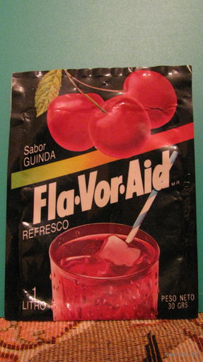 Этикетка от растворимого напитка Fla-Vor-Aid (вишнёвый).