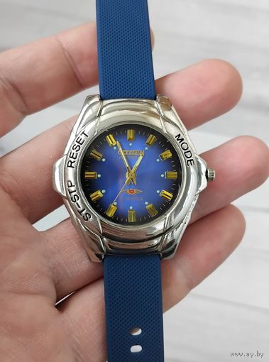 Часы из 90-х. Кварц. На ходу. Новый ремешок.