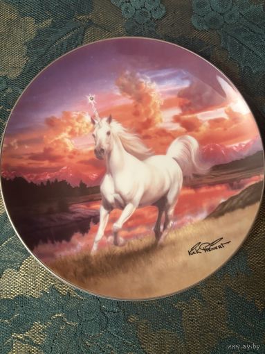 Тарелка Коллекционная Единорог Англия винтаж Royal Doulton