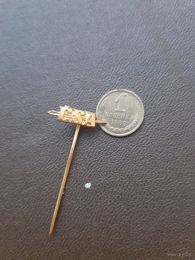 Значок тяжелый CSA. Латвия