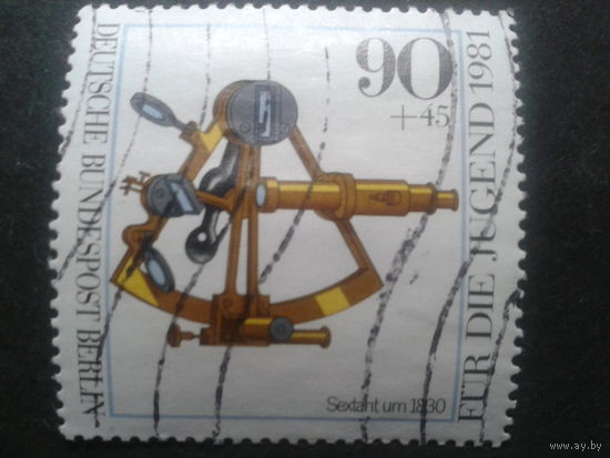 Берлин 1981 Секстан, образца 1830 г. Михель-2,0 евро гаш.