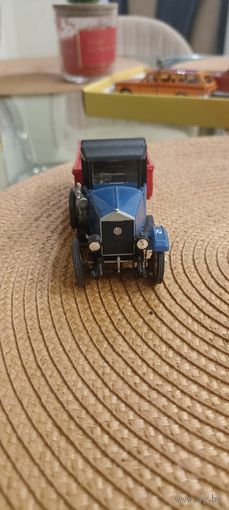 Модель машинка СССР с рубля!