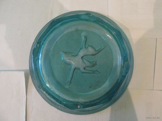 ПЕПЕЛЬНИЦА БАЛЕРИНА.