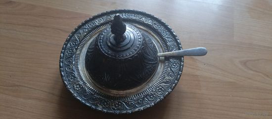 Масленка. Нож. Металл. Серебрение. Индия.