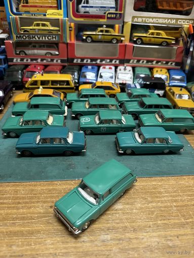 Москвич 433, цвет кипарис, 2-х фарная решетка. 11 февраля в среду намечаем вечер в зеленых тонах и оттенках. Ставим будильник на 22-00 и пополняем коллекцию саратовских моделей!