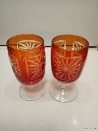 Рюмки красное стекло