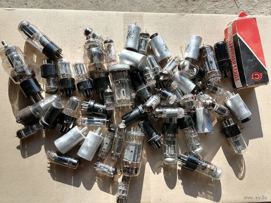 Радиолампы, индикаторные лампы б/у