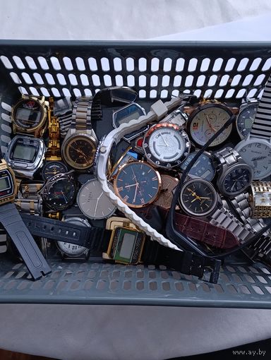 Часы кварцевые