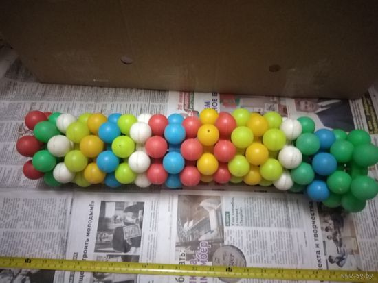 Пирамидка с шариками