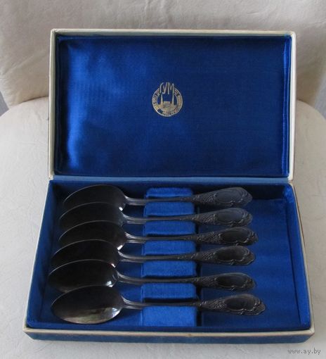 Все лоты с рубля.Набор чайных ложек в оригинальной коробке ГУМ,мельхиор,СССР