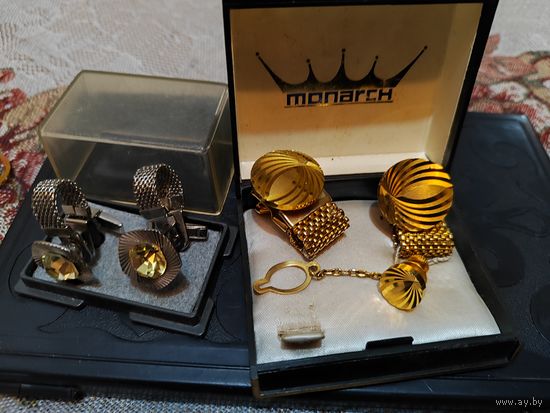 Запонки, два комплекта, цена за всё