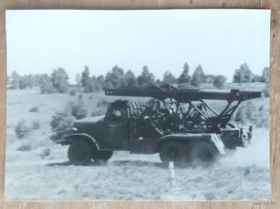 Военное фото.  Реактивный миномет БМ-13. "Катюша". Начало 1960-х.  7х10 см