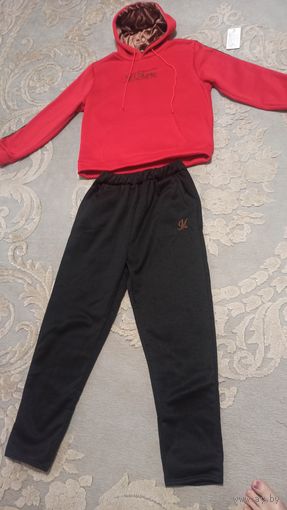 Новый спортивный костюм на байке