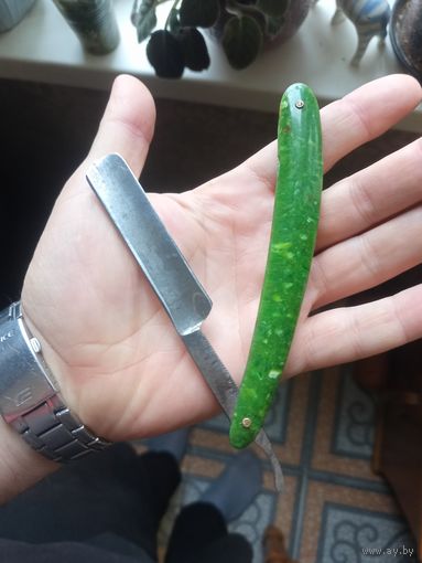 Опасная бритва Стиз