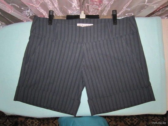 Шорты брючные Bershka, р.40-42
