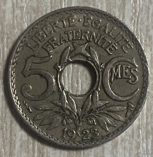 Монета 5 сантимов 1923 год. Франция