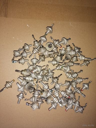 Диоды 74шт б/у