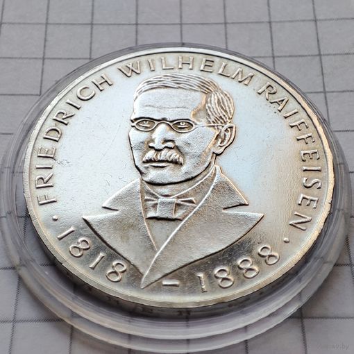 5 марок ФРГ 1968 года.Выпущенная в честь Фридриха Вильгельма Райффайзена .Серебро.