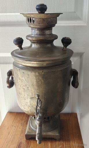 Самовар старинный на углях