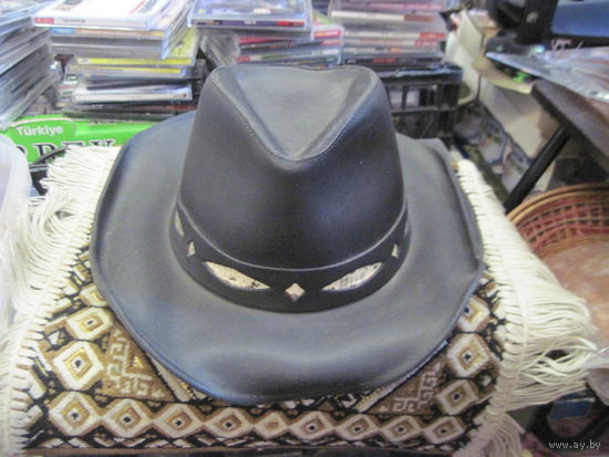 Шляпа ковбойская кожаная 59 размера.